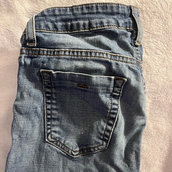 Guess jeans 🤍 Size 26 ❣️ Vintage 🤍  Style is “Modele” ❣️ - Picture 2 of 8